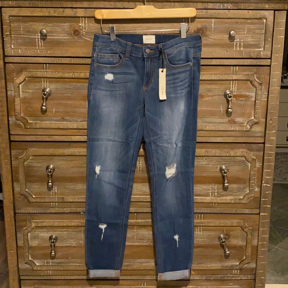 ID:23 Jeans